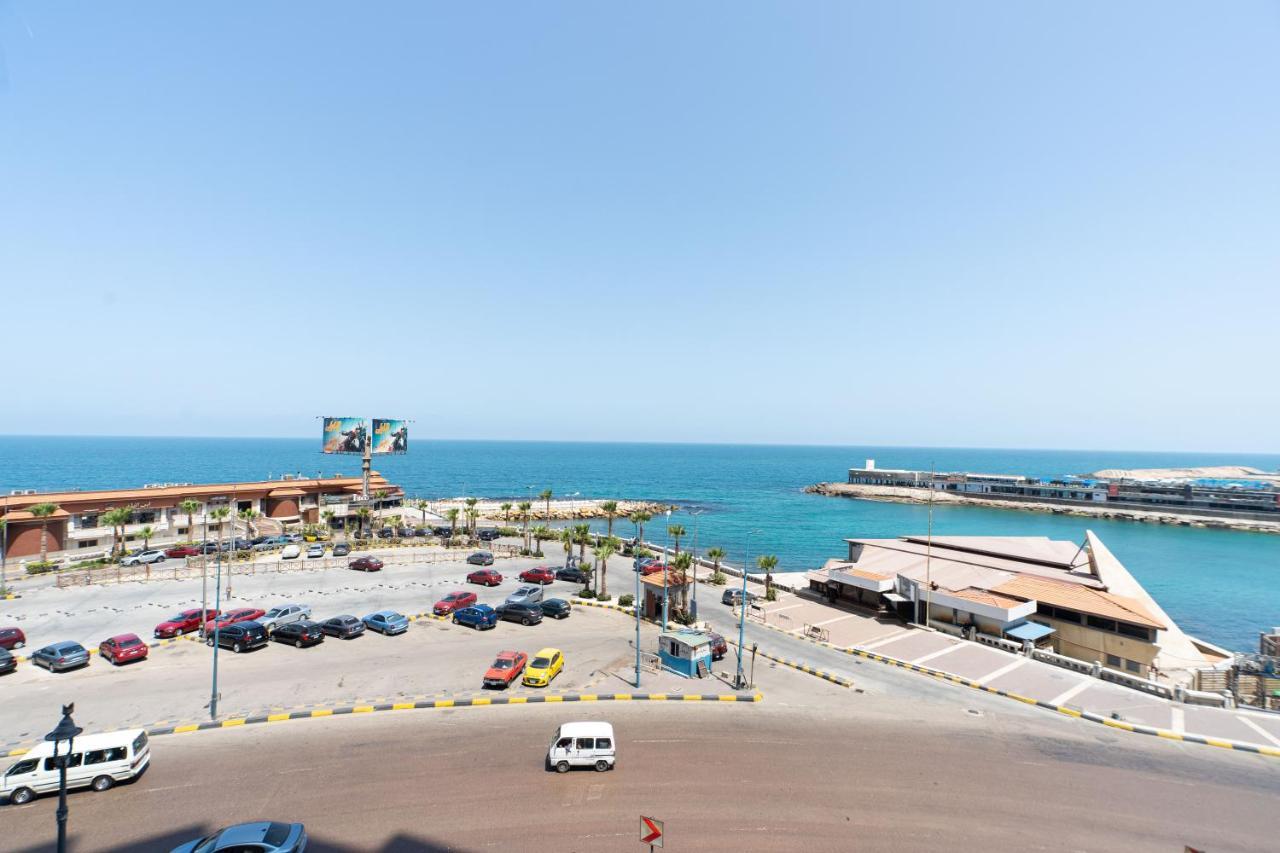Nabeel Homes - Designer Seaview - 208 * Alexandria