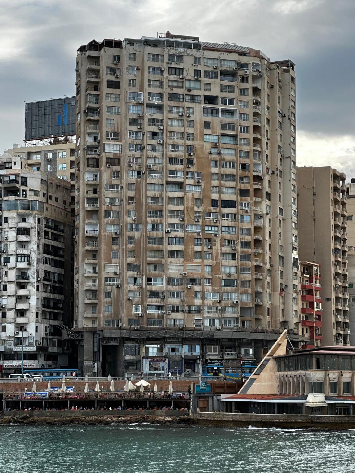 Nabeel Homes - Designer Seaview - 208 Alexandria